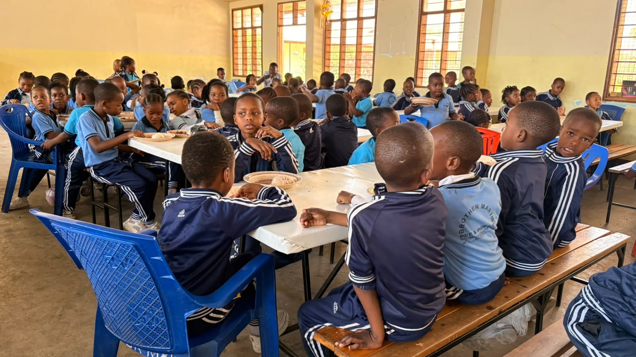 Lishe na maisha ya shule / Nutrition and school life
