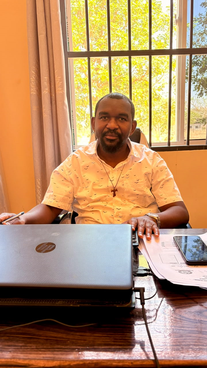 Mwalimu Mkuu Br. Lawrent Sixbert Komba